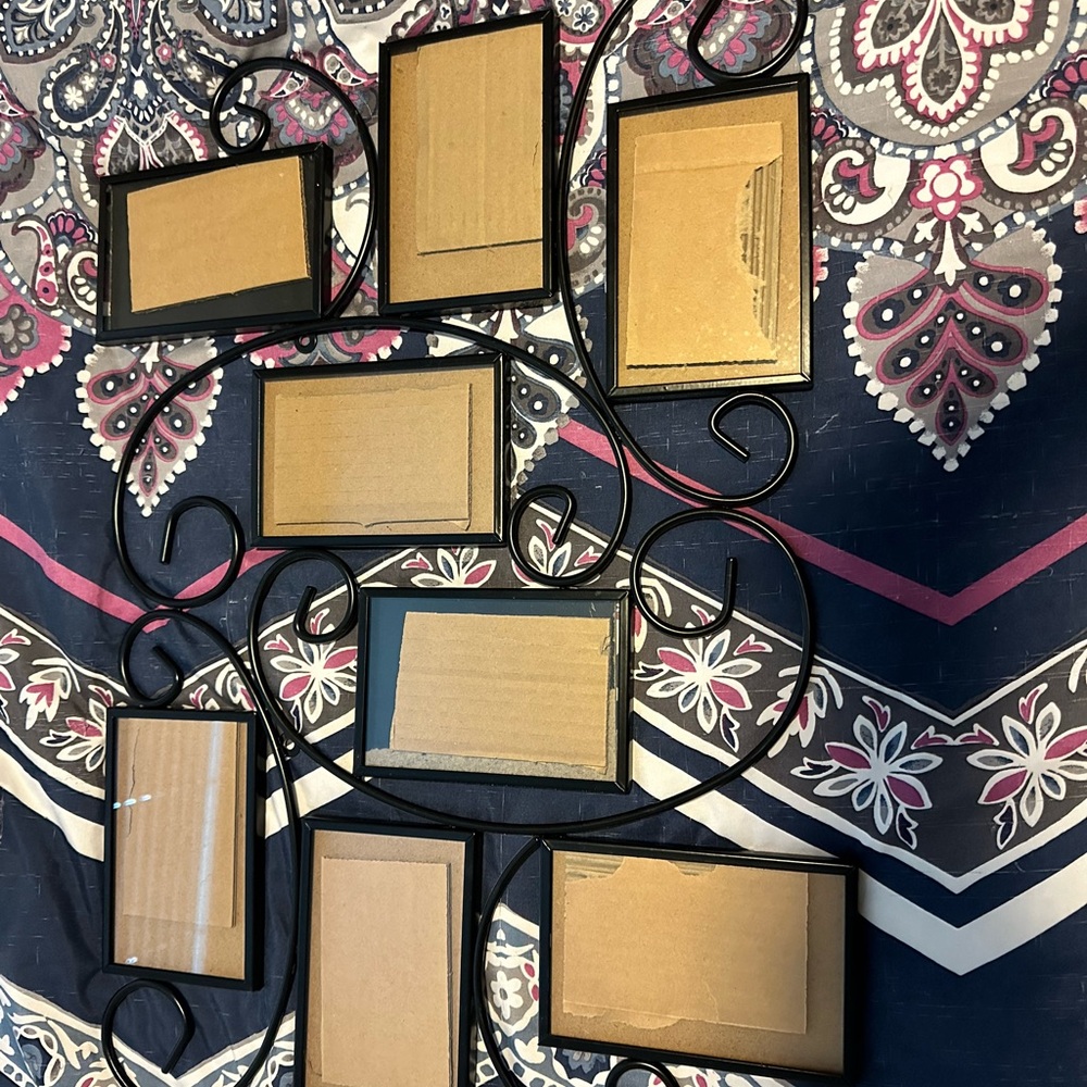 Collage picture frame